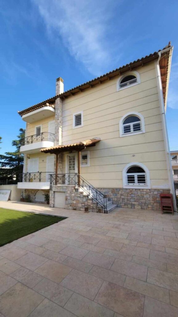 MAIZONETTE FOR SALE 0203