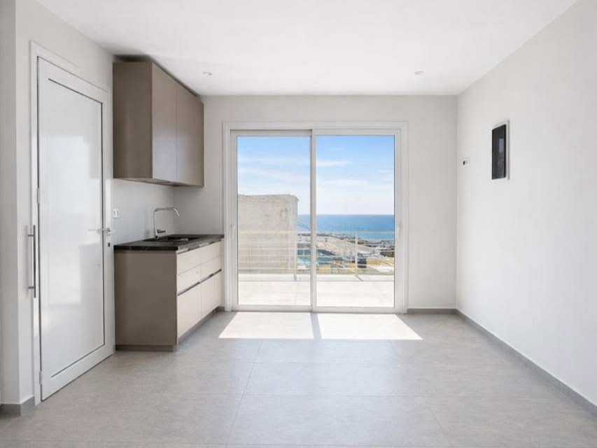 Seaside Studio with Terrace in Ierapetra, Lasithi